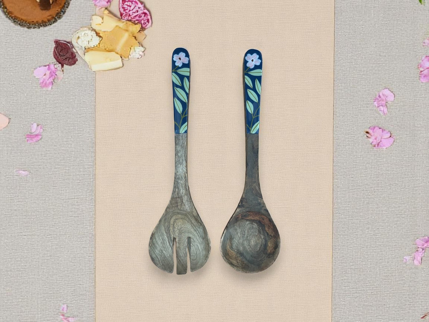 Vanaja wooden salad server - set of 2